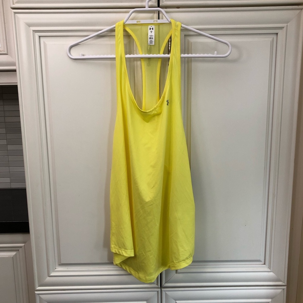 NWT Under Armour women’s lightweight tank top